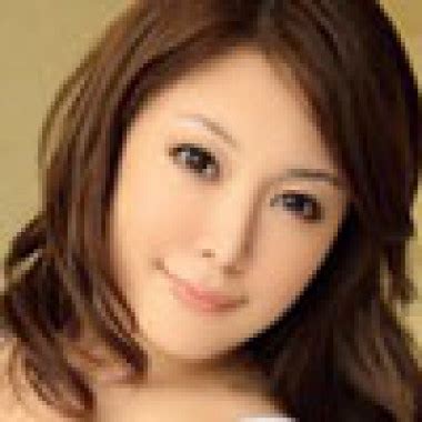 Hinata Komine 小峰ひなた .